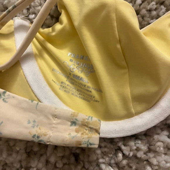 Floral Bikini Set with Yellow Accents - Picture 4 of 4